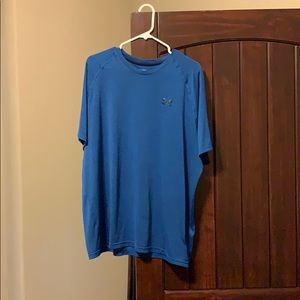 Under Armour 2xL shirt loose heatgear